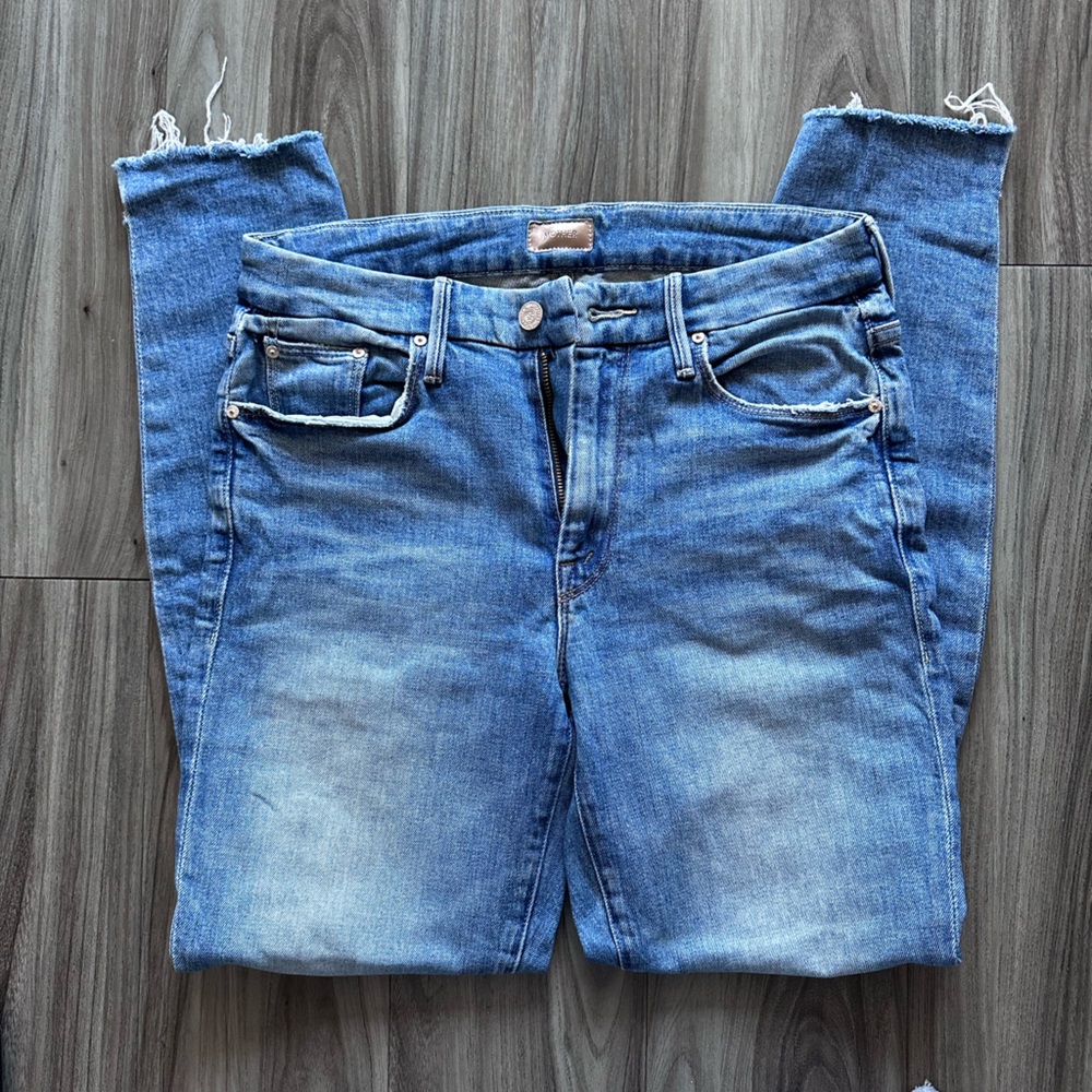 MOTHER The Looker Ankle Step Fray Light Jeans